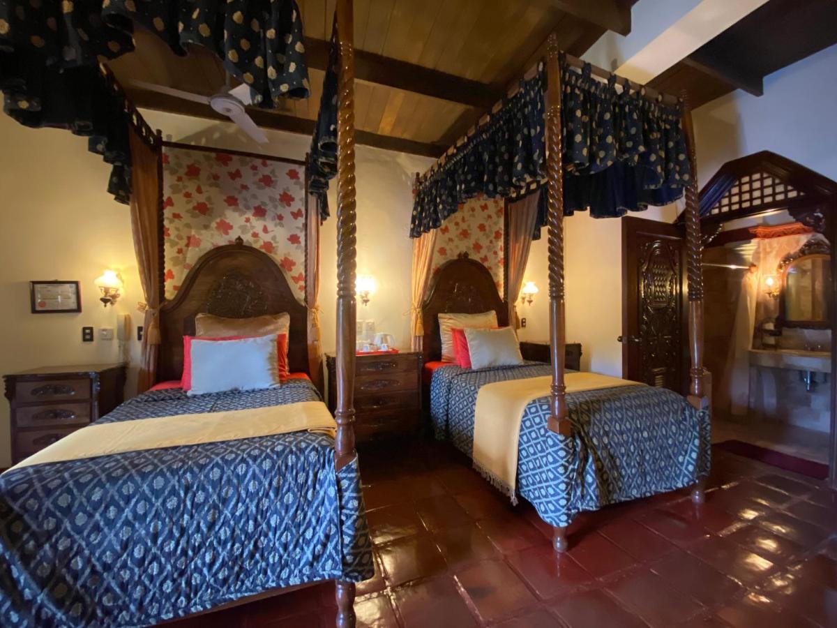 Tropicana Castle Dive Resort Powered By Cocotel Puerto Galera Exterior photo
