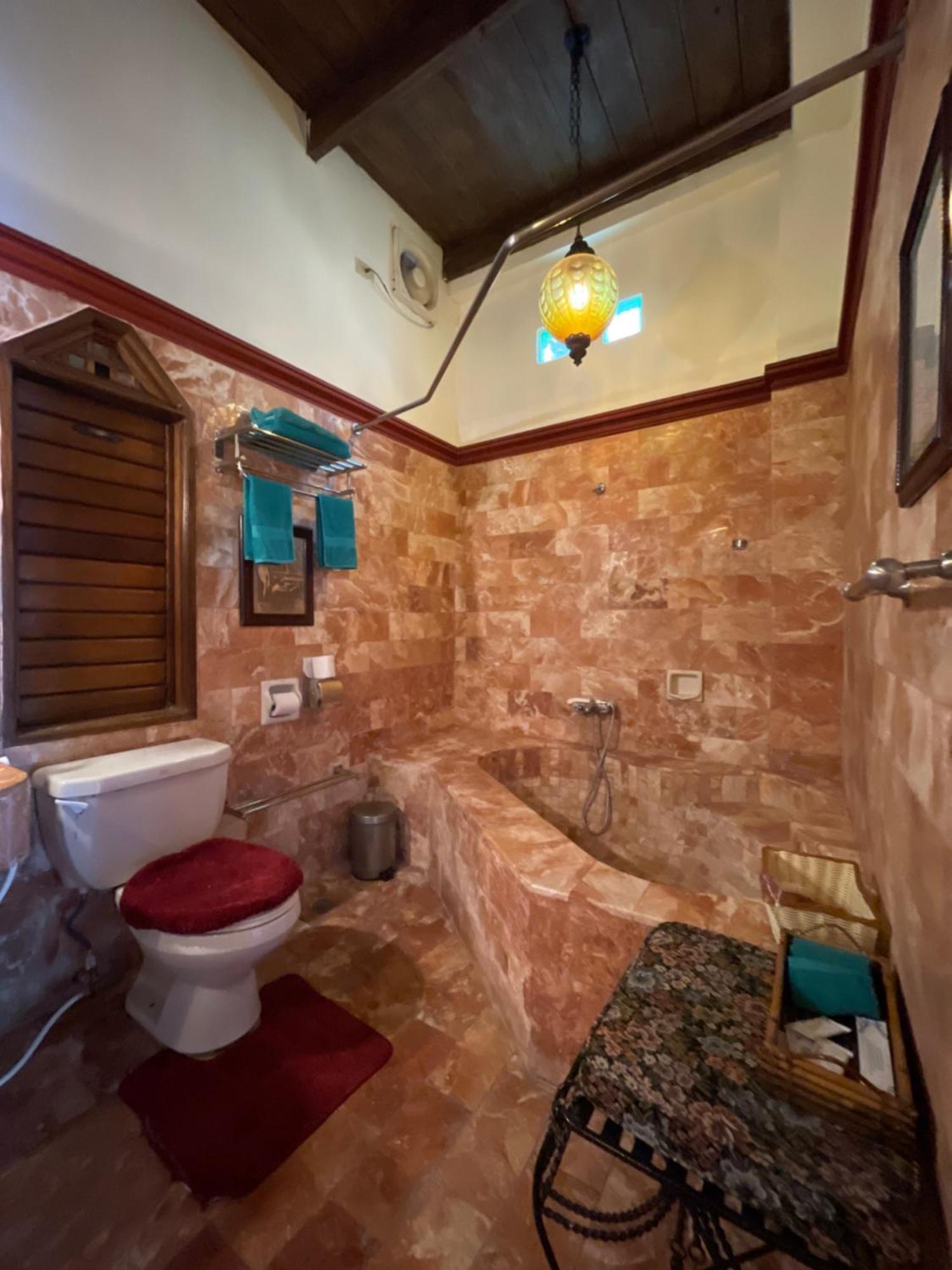 Tropicana Castle Dive Resort Powered By Cocotel Puerto Galera Room photo